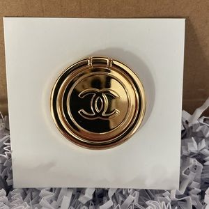 Chanel ring phone stand/VIP beauty gift